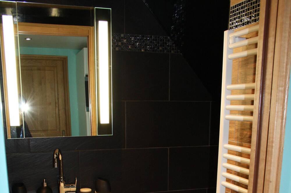 Photo of Bathroom in Chatillon