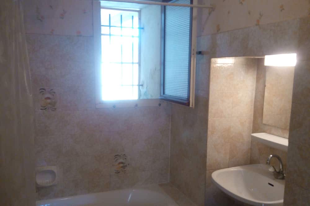 Photo of Bathroom in Triors