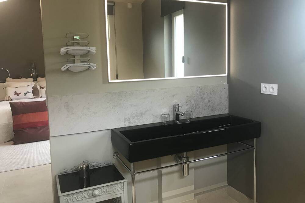 Photo of Bathroom in Grimault