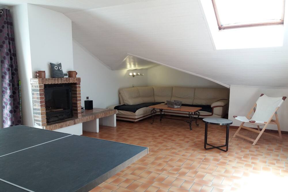Photo of Livingroom in Saint-Julien-en-Beauchene