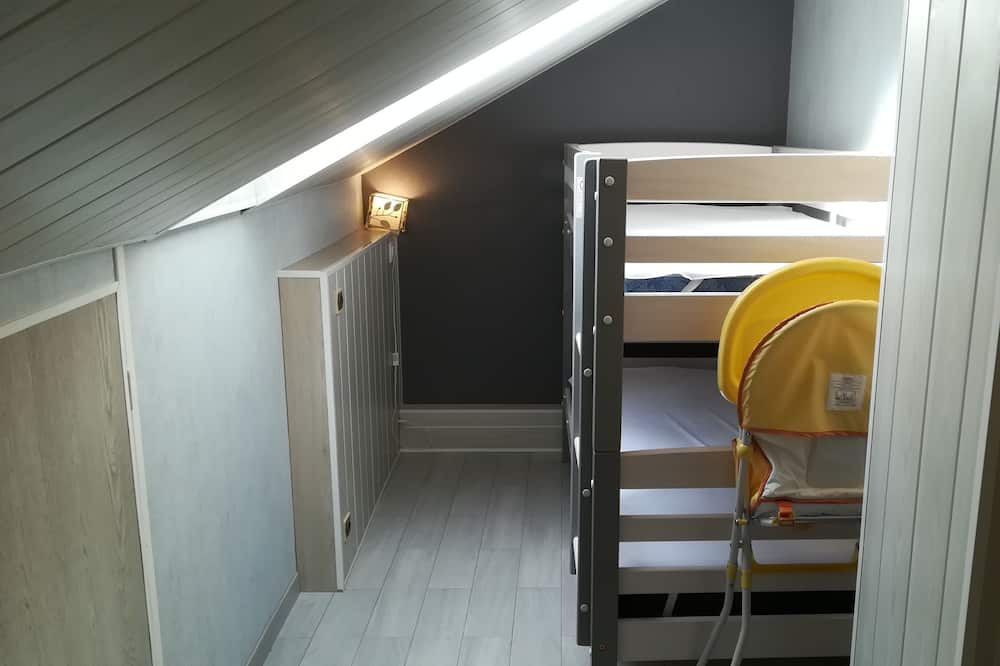 Photo of Bedroom in Saint-Julien-en-Beauchene