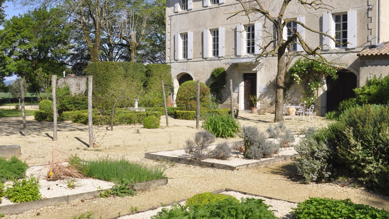 Photo of Outdoor in Charols