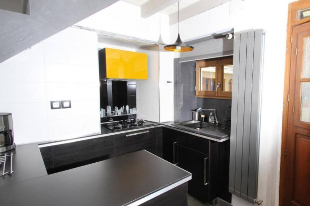 Photo of Kitchen in Montmiral