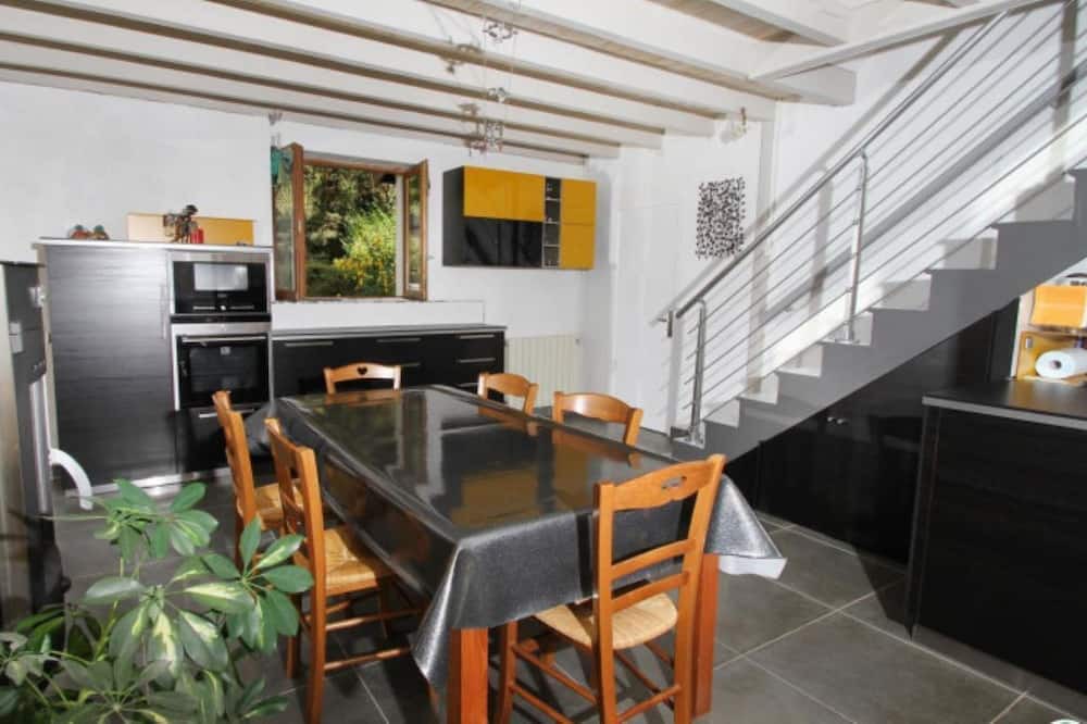 Photo of Kitchen in Montmiral
