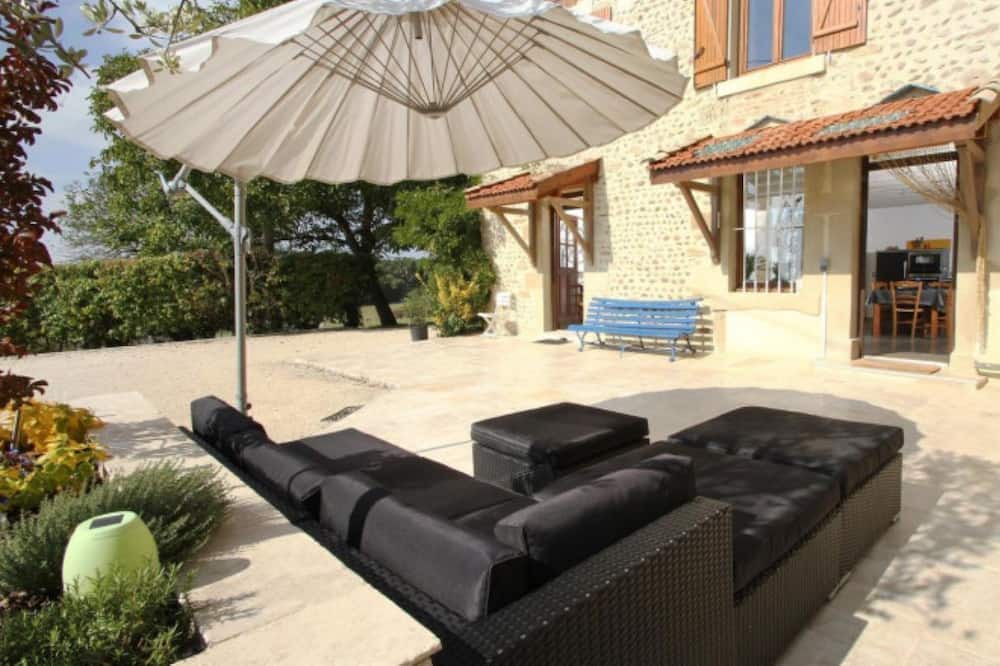 Photo of Outdoor in Montmiral