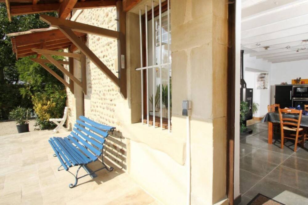 Photo of Outdoor in Montmiral