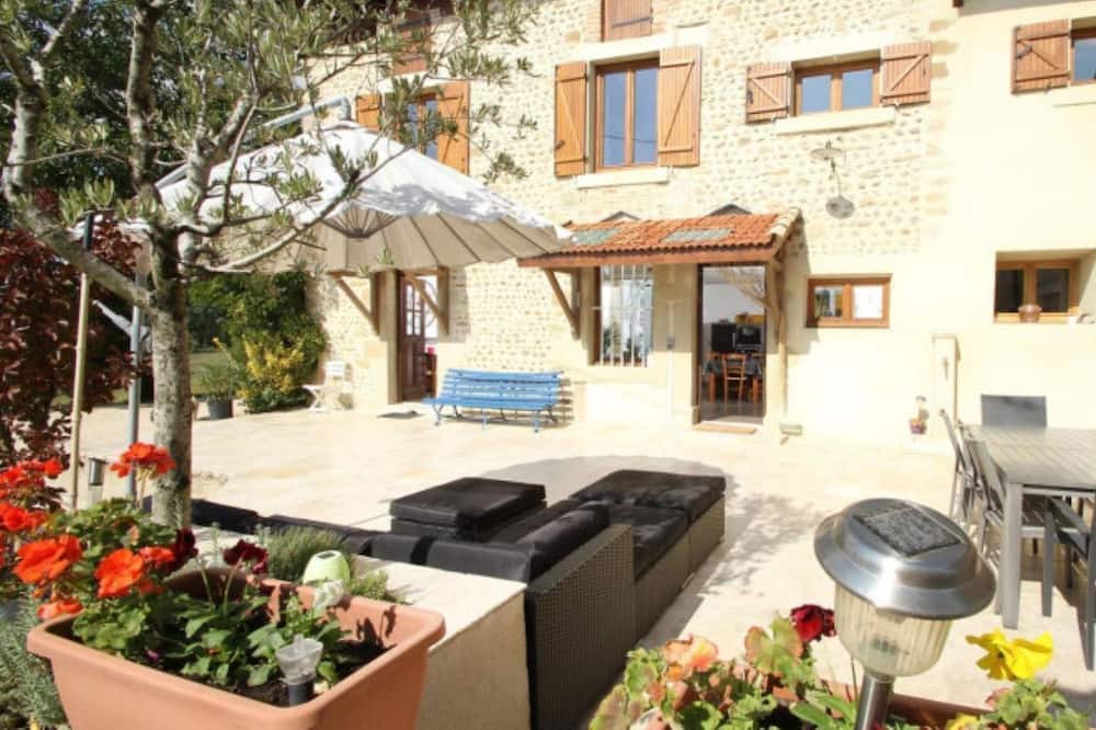 Photo of Outdoor in Montmiral