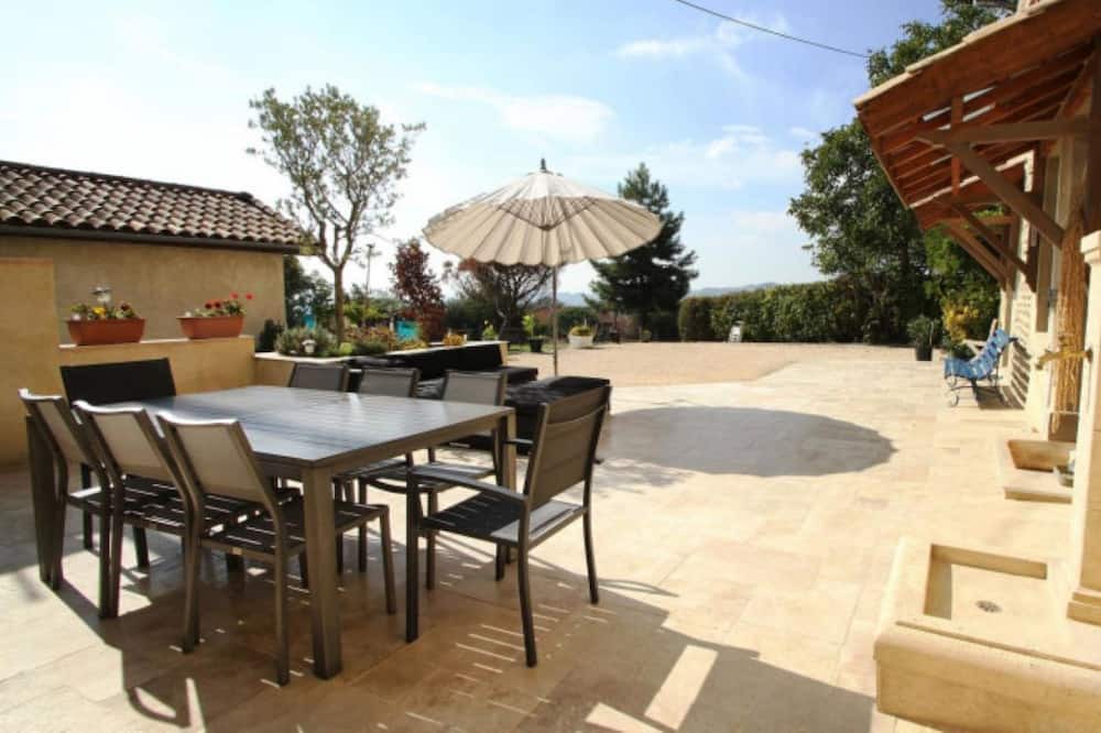 Photo of Outdoor in Montmiral