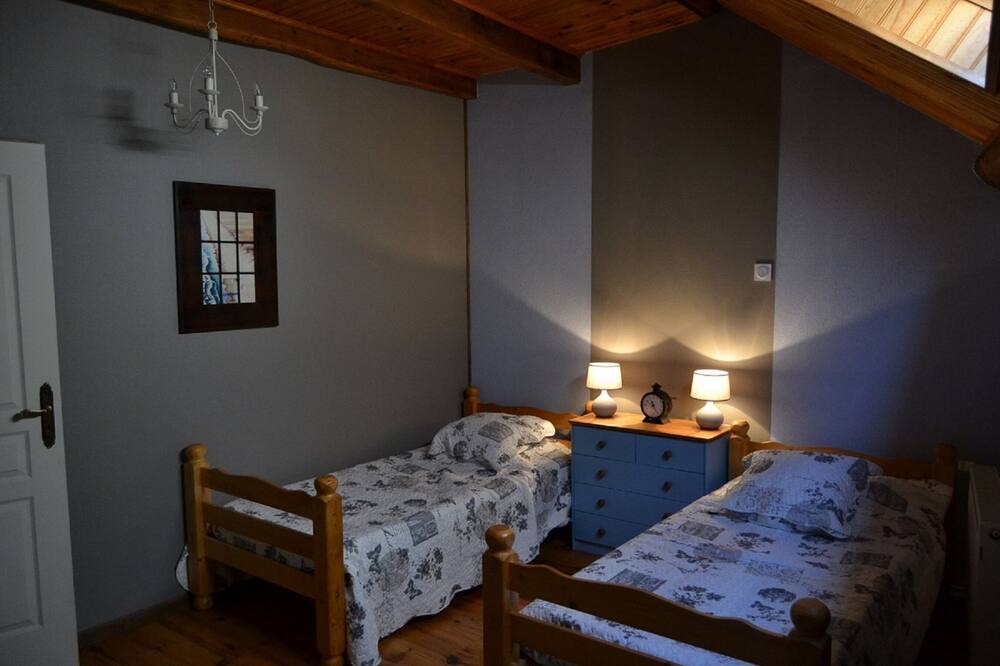 Photo of Bedroom in Jouhe