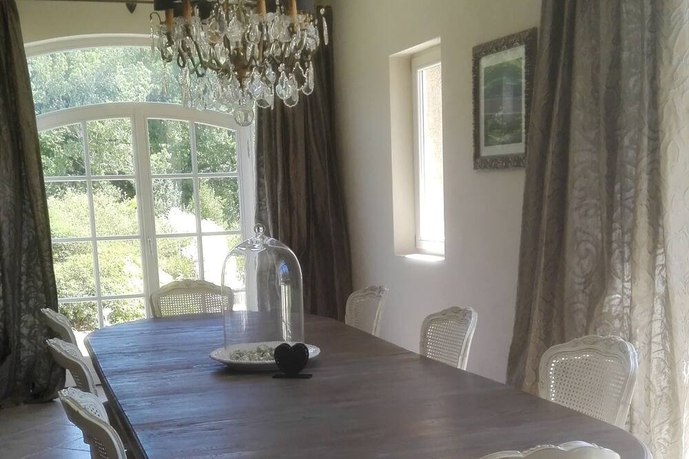 Photo of Kitchen in Cairanne