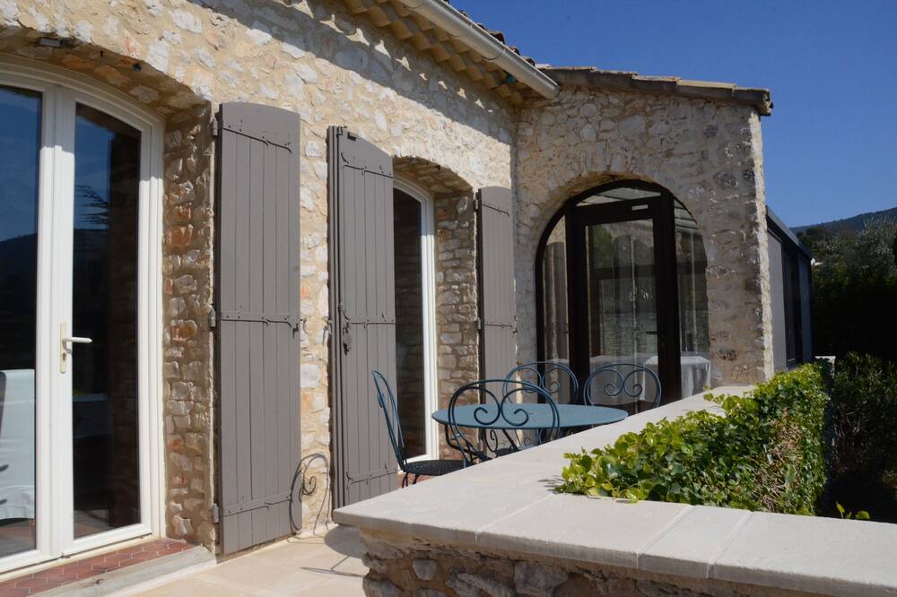 Photo of Patio Balcony in Methamis