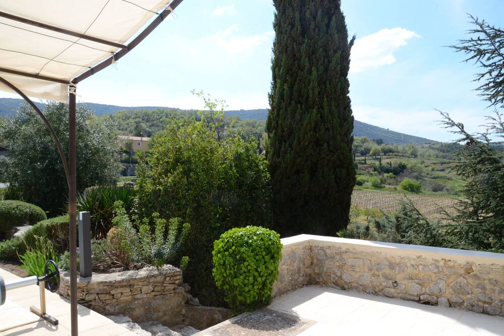 Photo of Patio Balcony in Methamis
