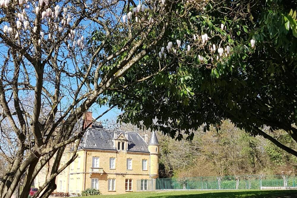 Photo of Outdoor in Varenne-Saint-Germain