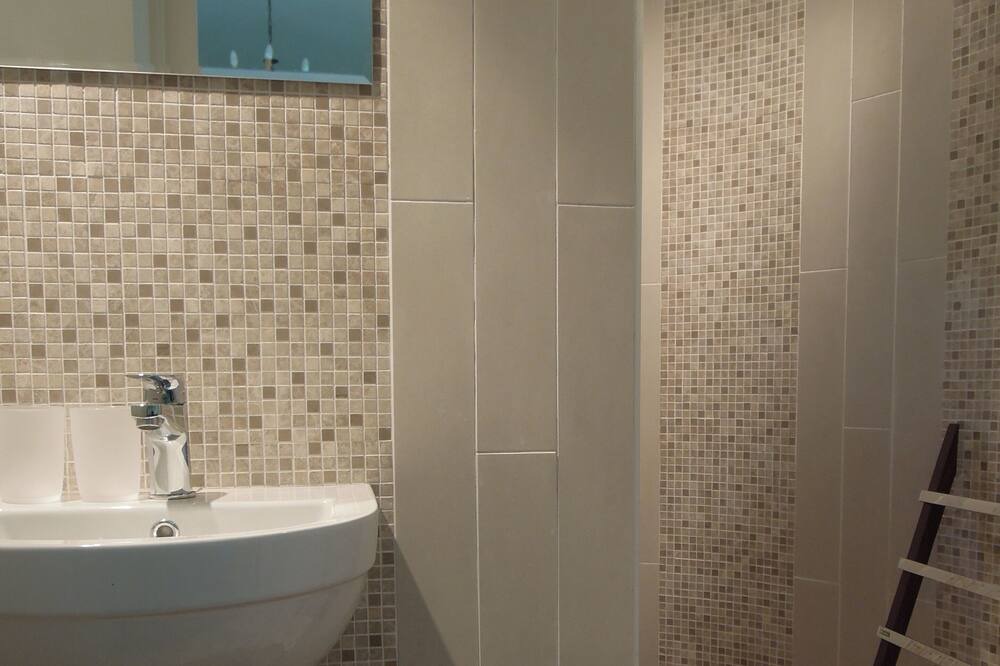 Photo of Bathroom in Varenne-Saint-Germain