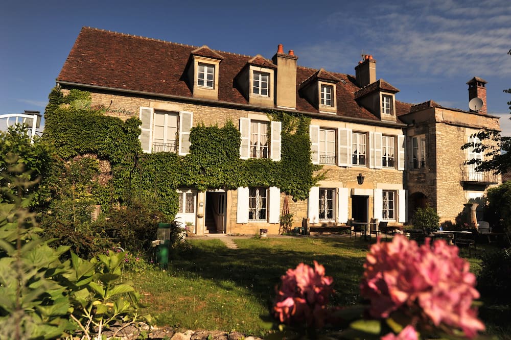 Photo of Outdoor in Vezelay