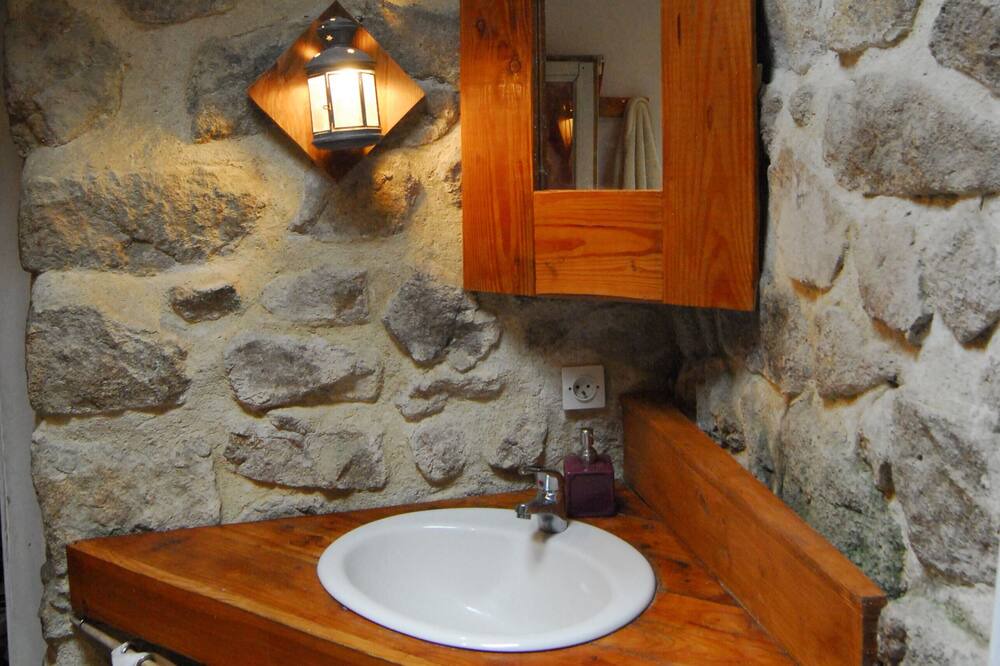 Photo of Bathroom in Boffres