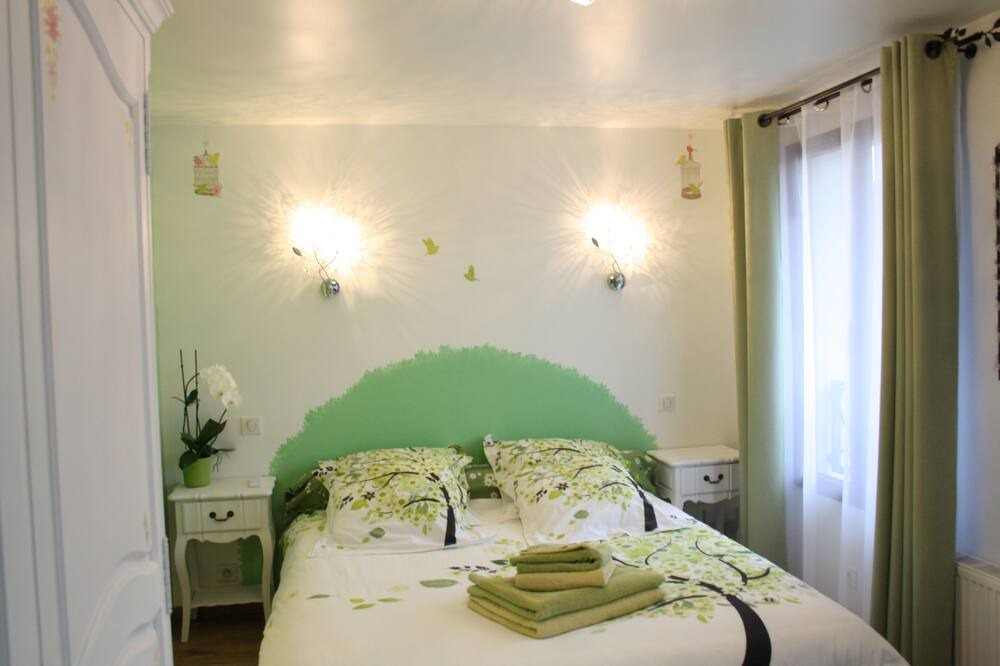 Photo of Bedroom in Chatillon