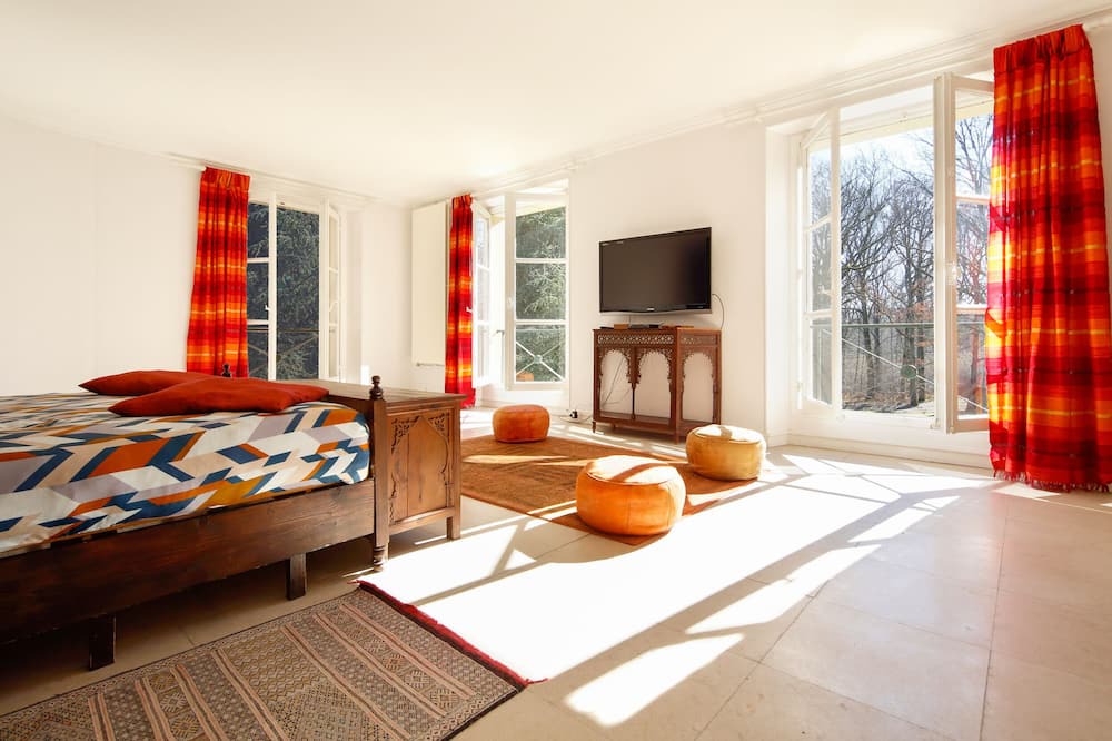Photo of Bedroom in Rochefort-en-Yvelines