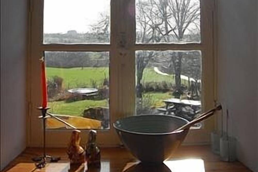 Photo of Bedroom in Roussillon-en-Morvan