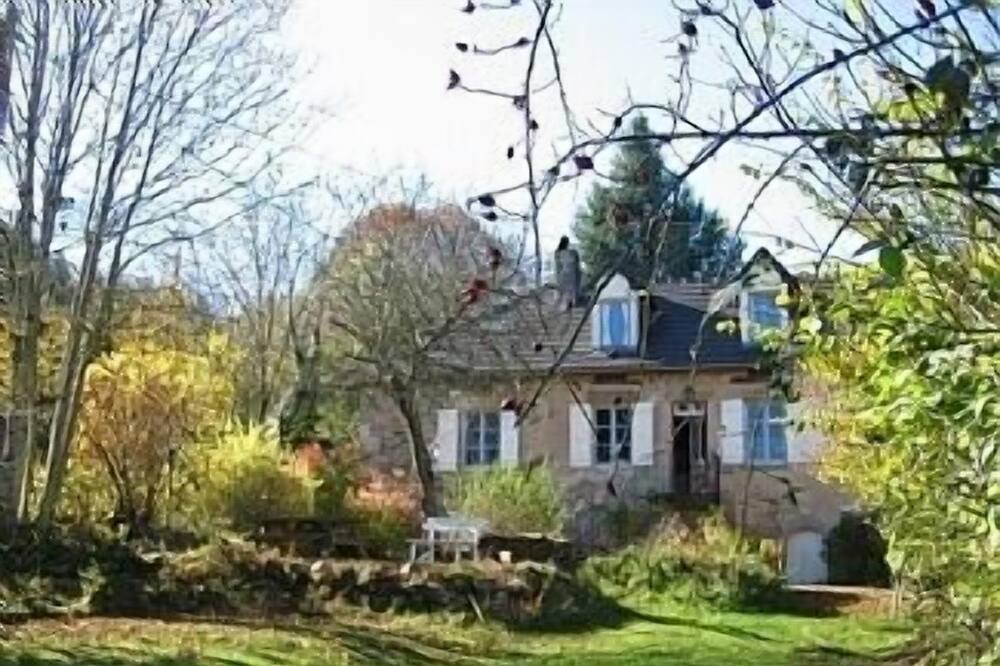 Photo of Outdoor in Roussillon-en-Morvan