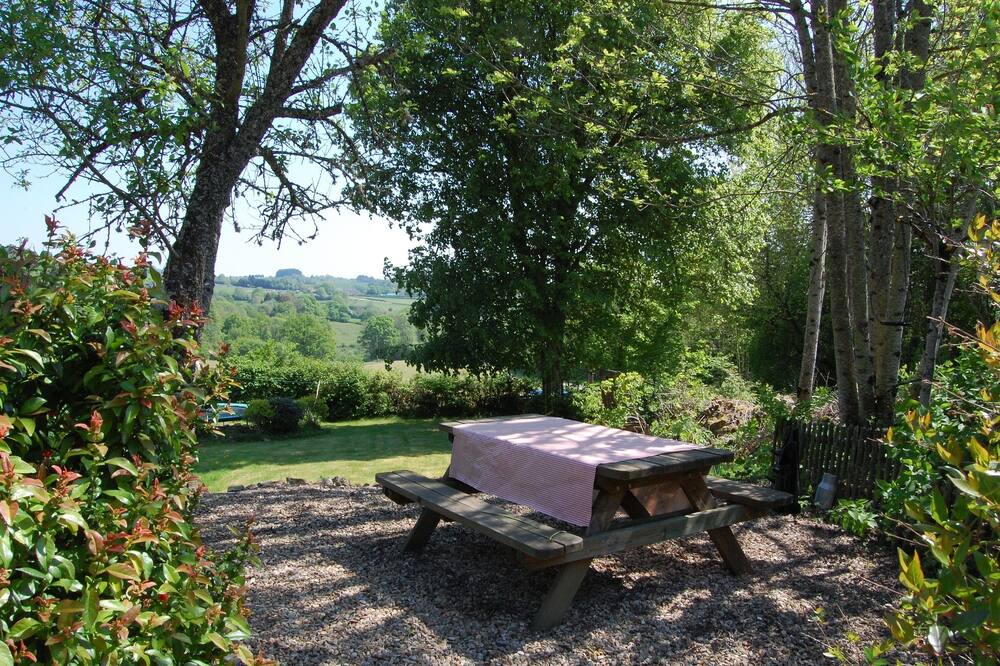 Photo of Outdoor in Roussillon-en-Morvan