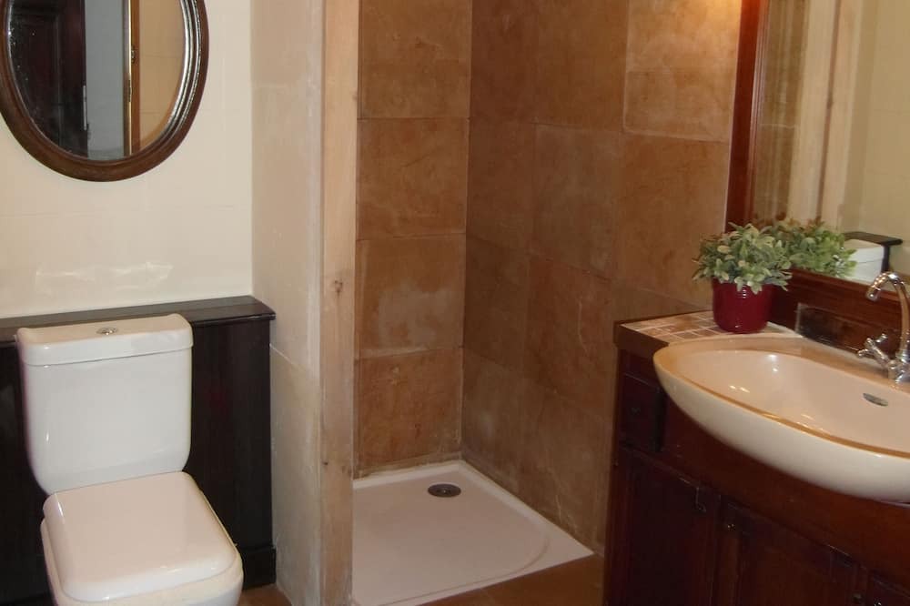 Photo of Bathroom in Gerland