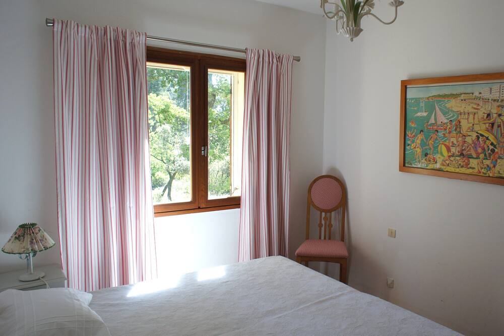 Photo of Bedroom in Le Barroux