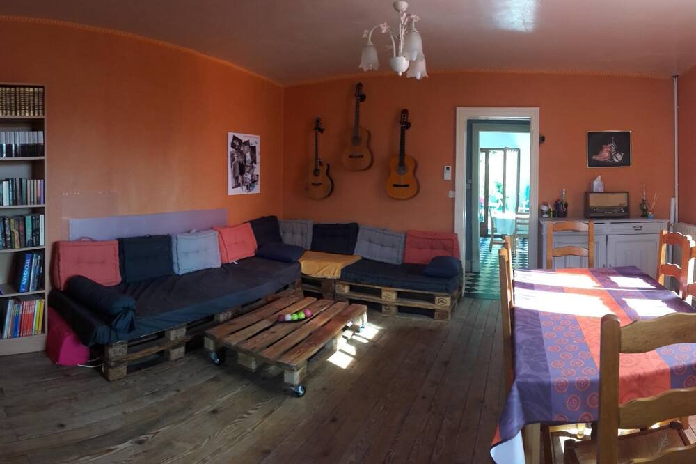 Photo of Livingroom in Le Val-d'Ajol