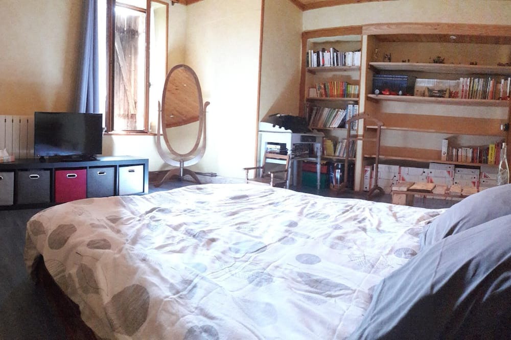 Photo of Bedroom in Le Val-d'Ajol