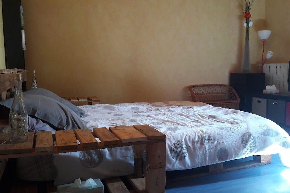 Photo of Bedroom in Le Val-d'Ajol