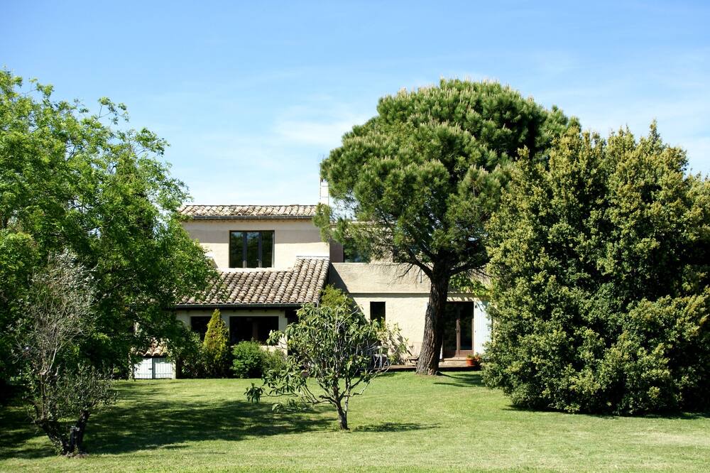 Photo of Outdoor in Taulignan