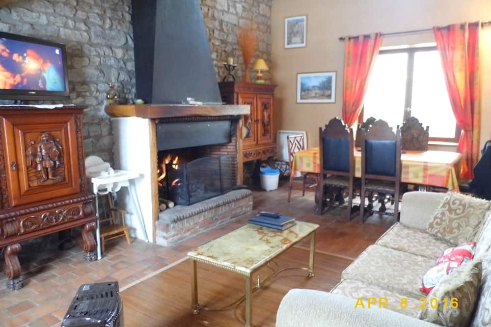 Photo of Livingroom in La Collancelle
