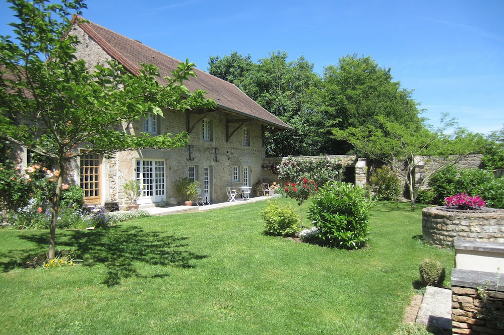 Photo of Outdoor in Sailly