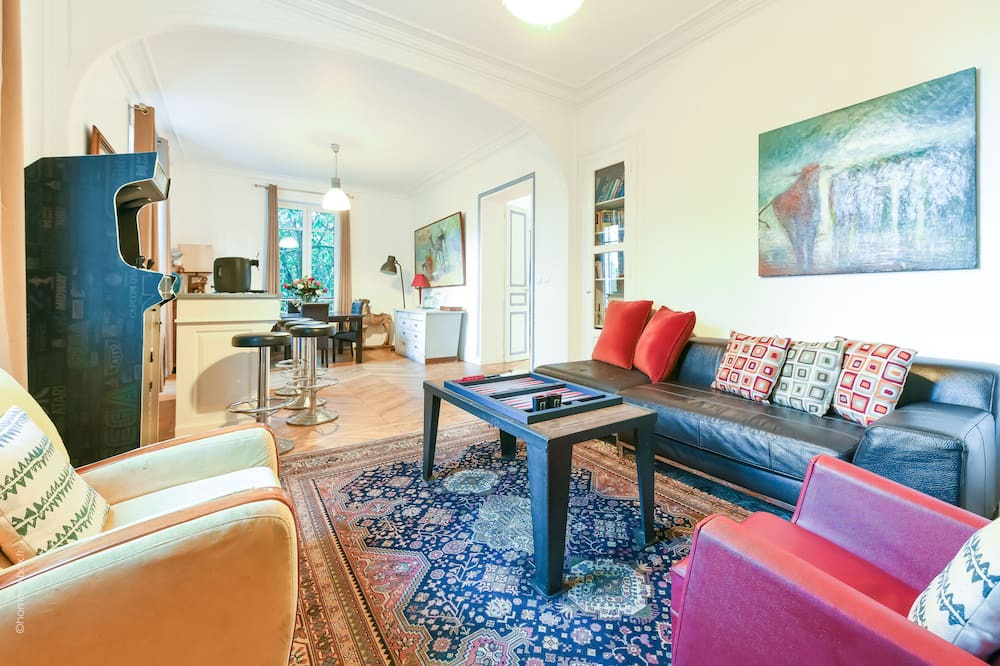Photo of Livingroom in Champrosay