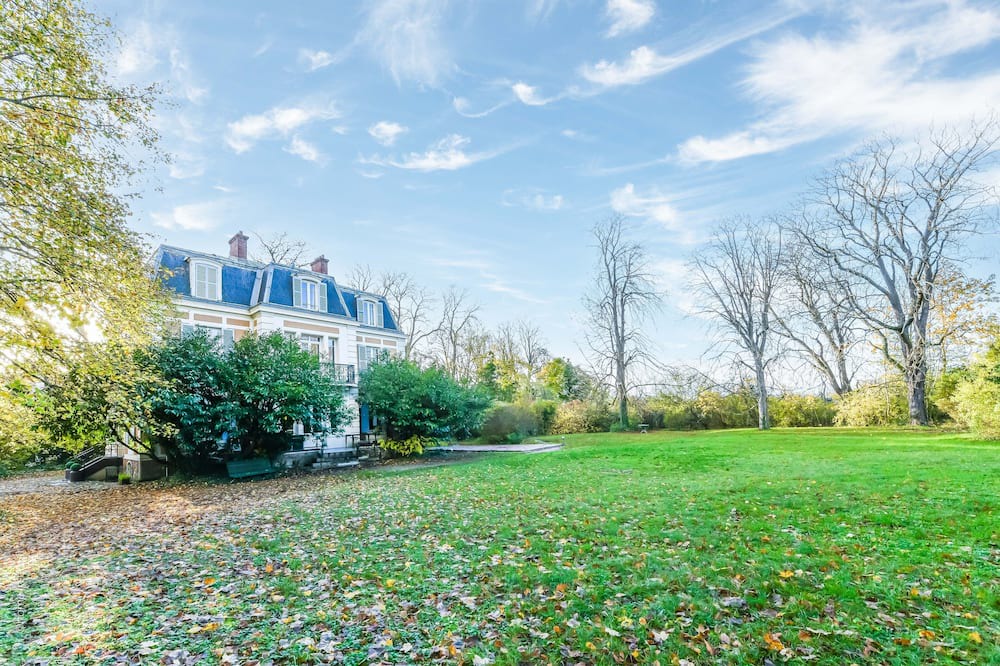 Photo of Outdoor in Champrosay