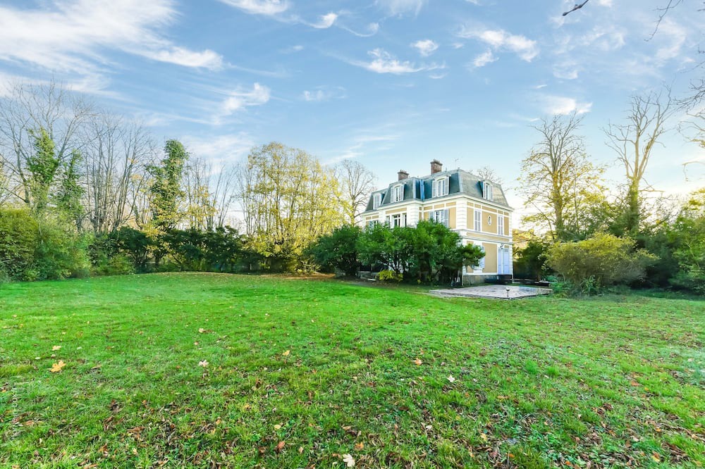 Photo of Outdoor in Champrosay