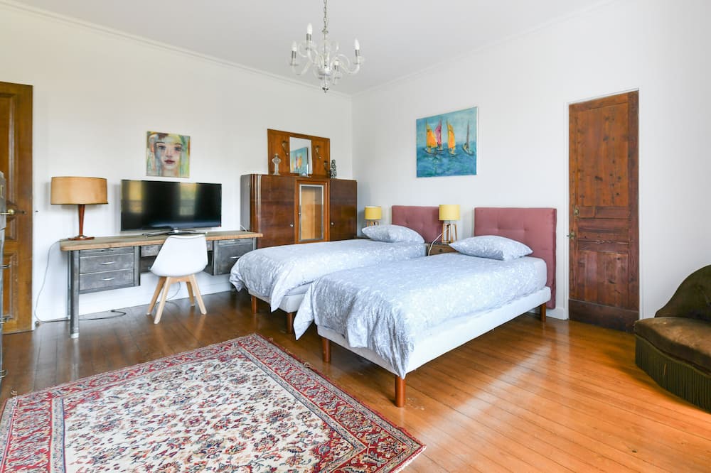 Photo of Bedroom in Champrosay