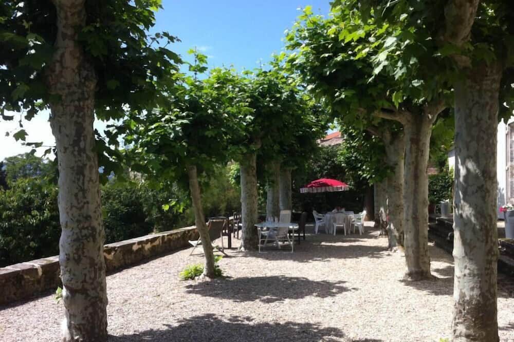Photo of Outdoor in Saint-Alban-d'Ay