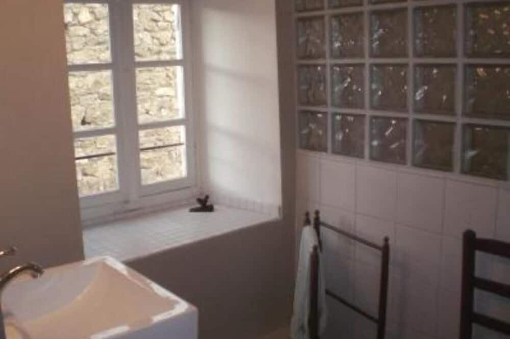 Photo of Bathroom in Saint-Alban-d'Ay