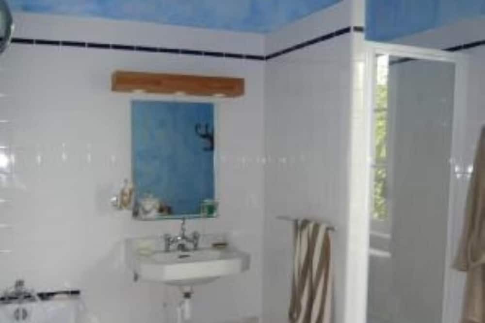 Photo of Bathroom in Saint-Alban-d'Ay