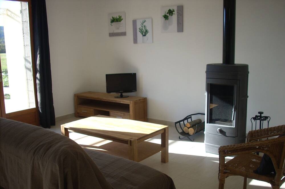 Photo of Livingroom in Portes-en-Valdaine