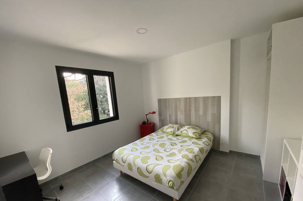 Photo of Bedroom in La Garde-Adhemar
