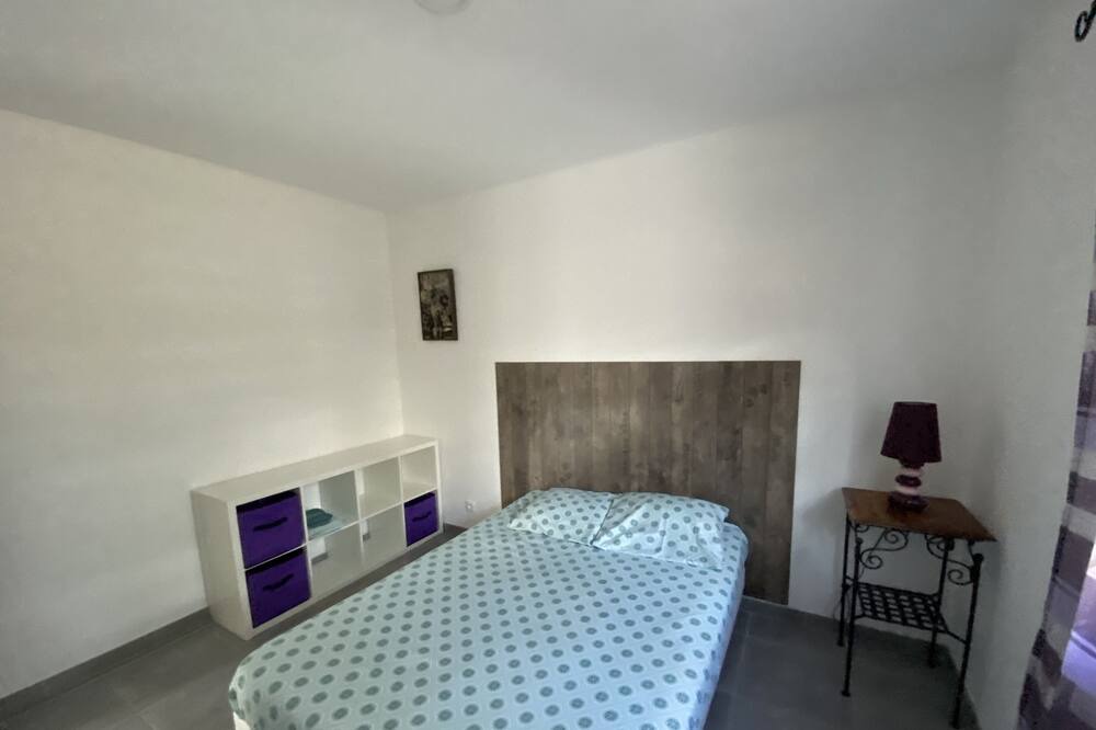Photo of Bedroom in La Garde-Adhemar