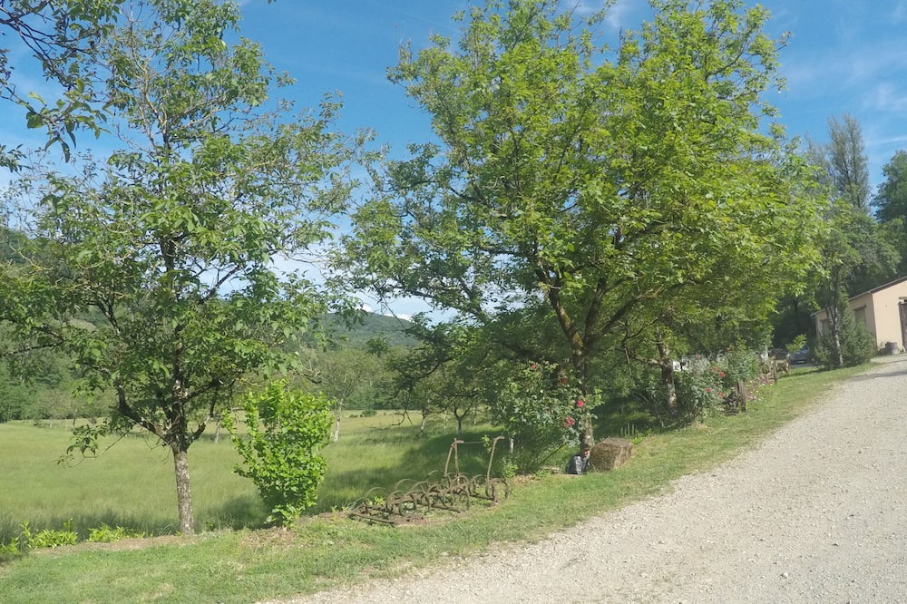 Photo of Outdoor in Villecomtal