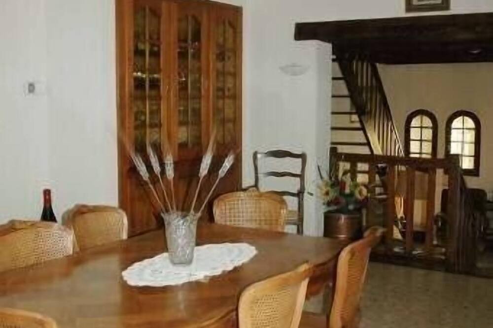 Photo of Kitchen in Violes