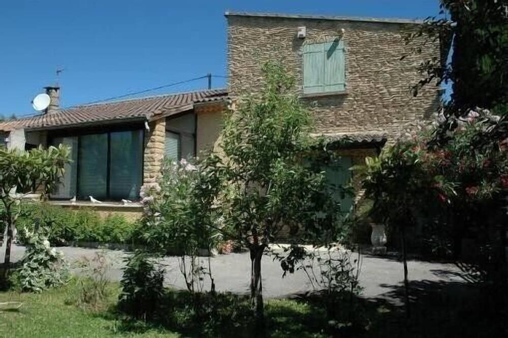 Photo of Outdoor in Violes