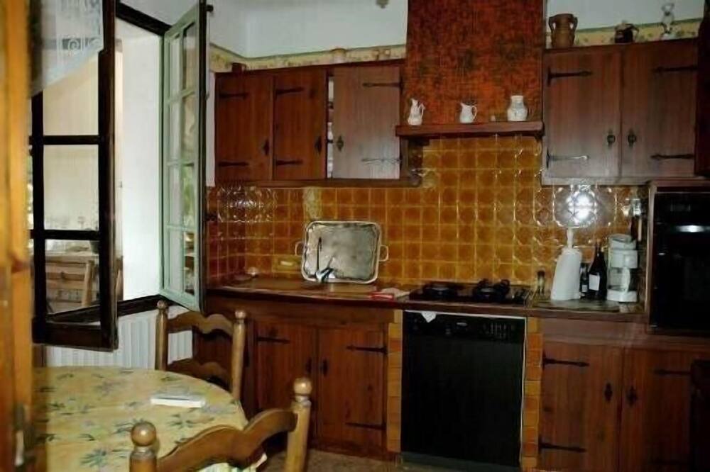 Photo of Kitchen in Violes