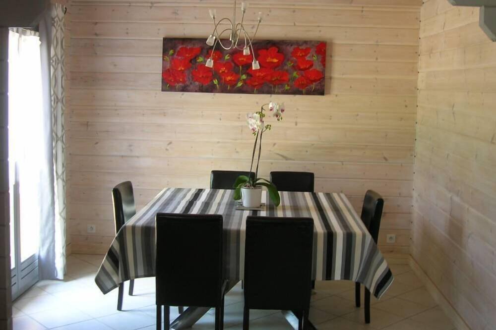 Photo of Livingroom in Saint-Nabord