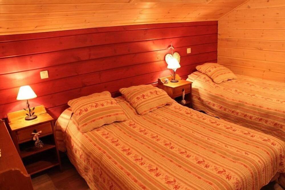 Photo of Bedroom in Saint-Nabord