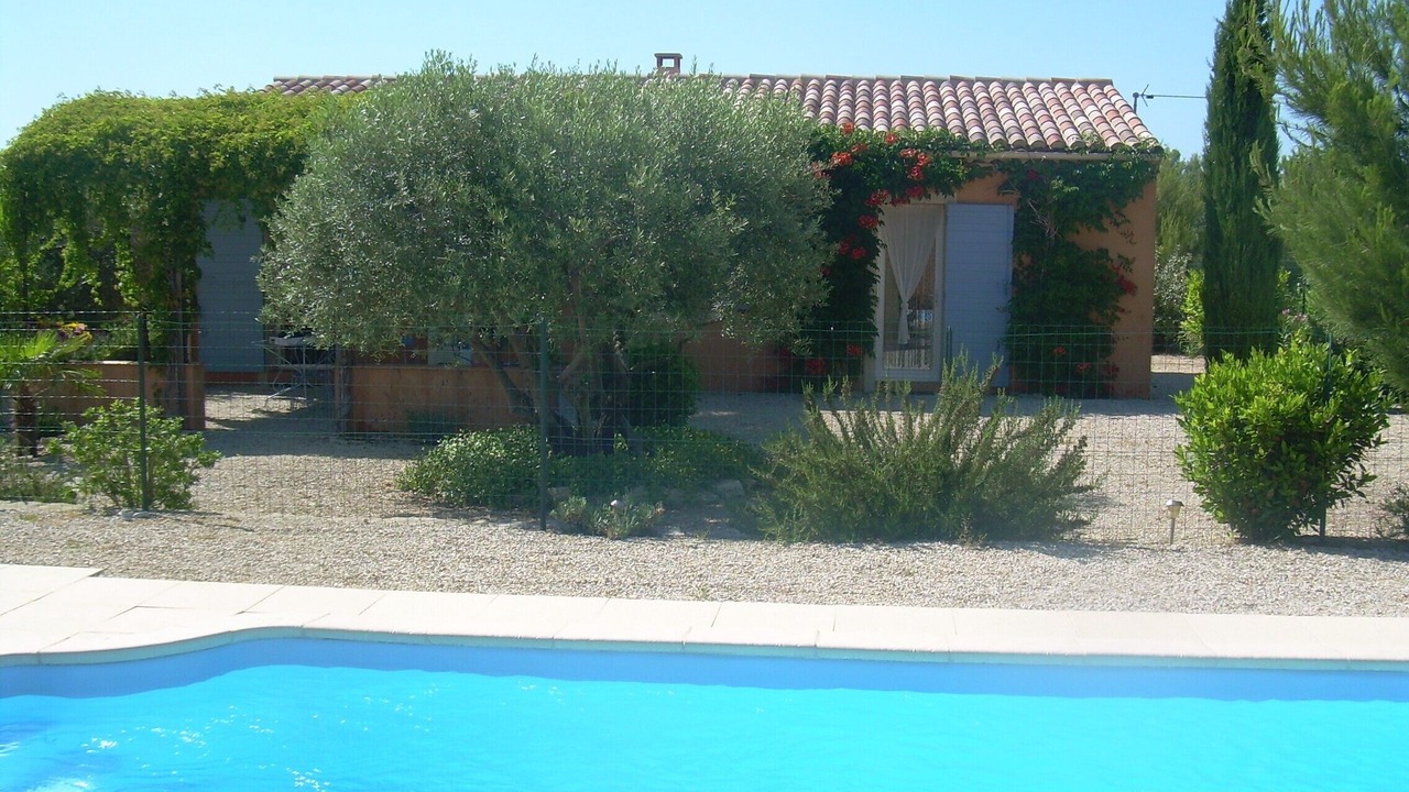 Photo of Outdoor in Caromb